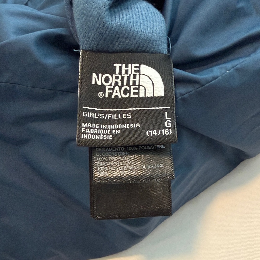 The North Face Reversible Hooded Jacket - Picture 11 of 12